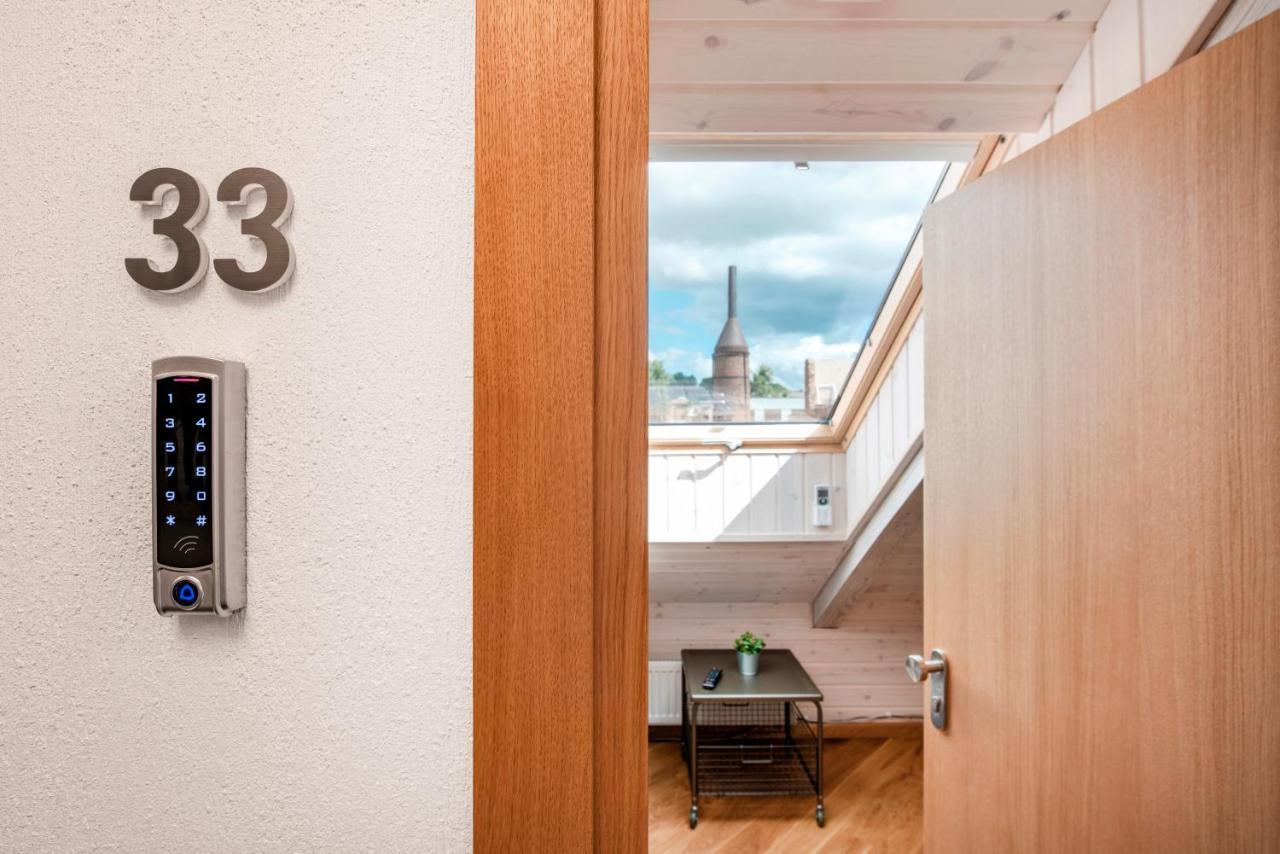 Small Attic Rooms In Kaunas Old Town Exterior photo